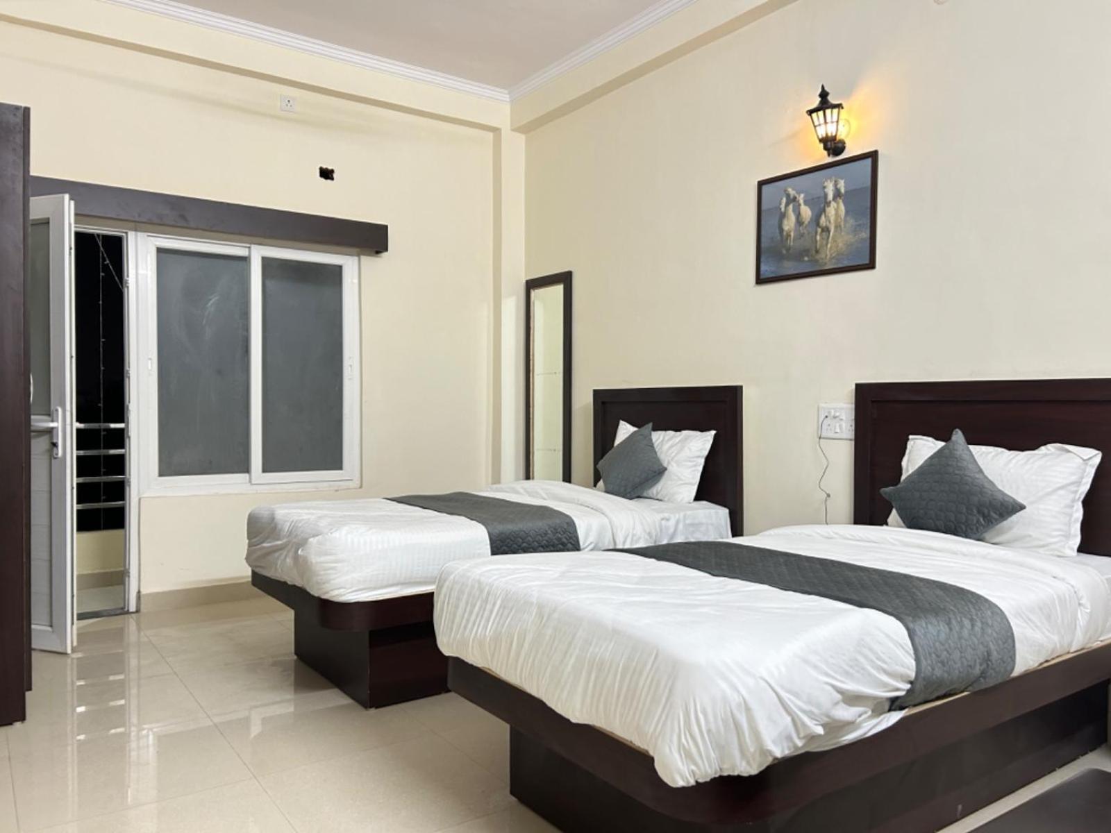 Hotel Nath Palace *